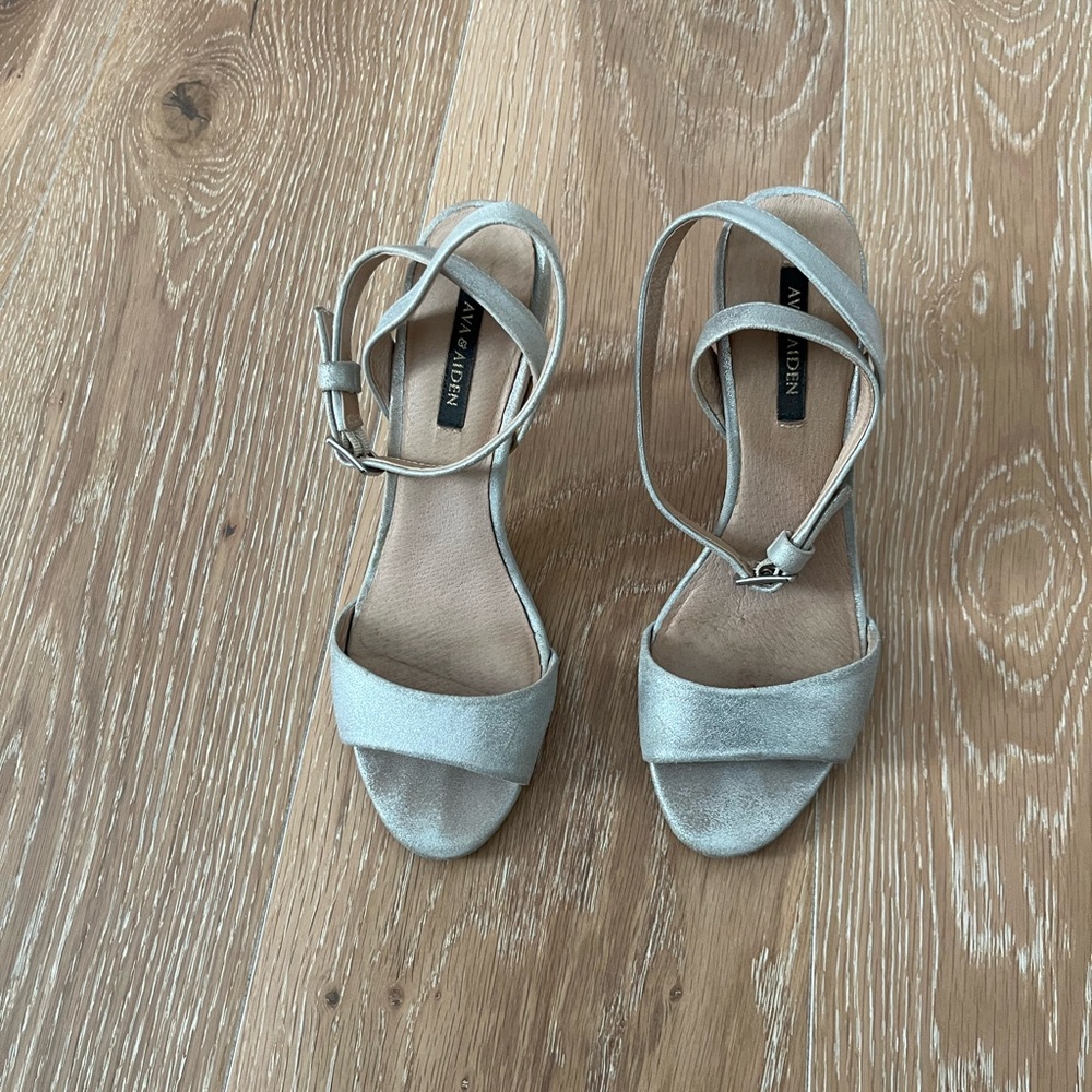 Ava & Aiden Metallic Silver Sandals